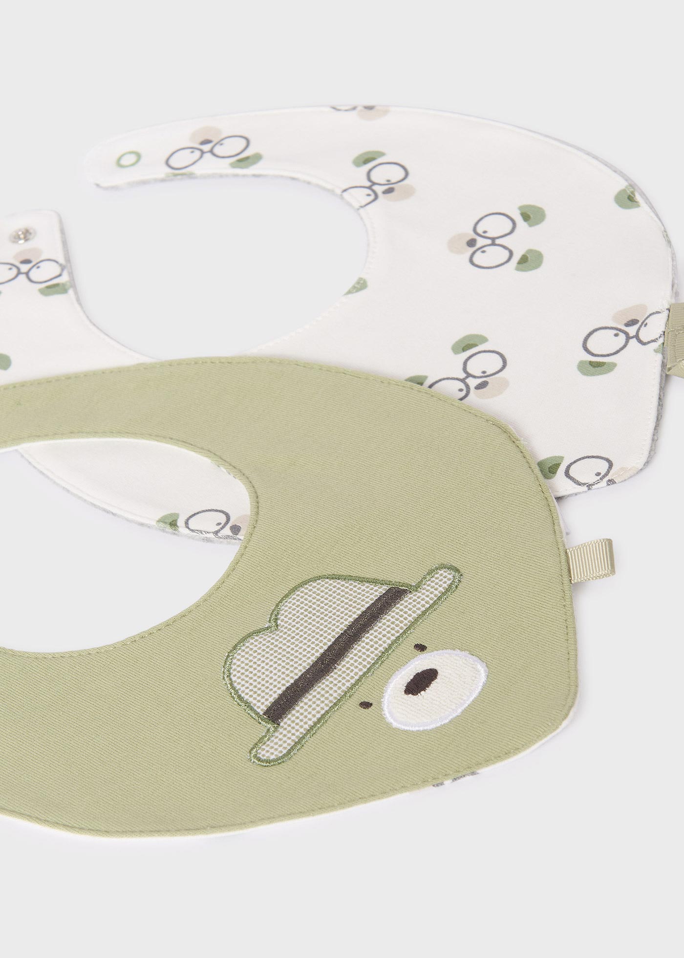 Conjunto de 2 babadores Better Cotton para bebês