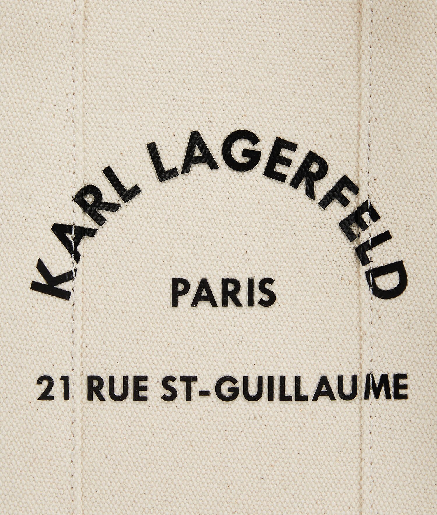 PETIT CABAS CARRÉ RUE ST-GUILLAUME