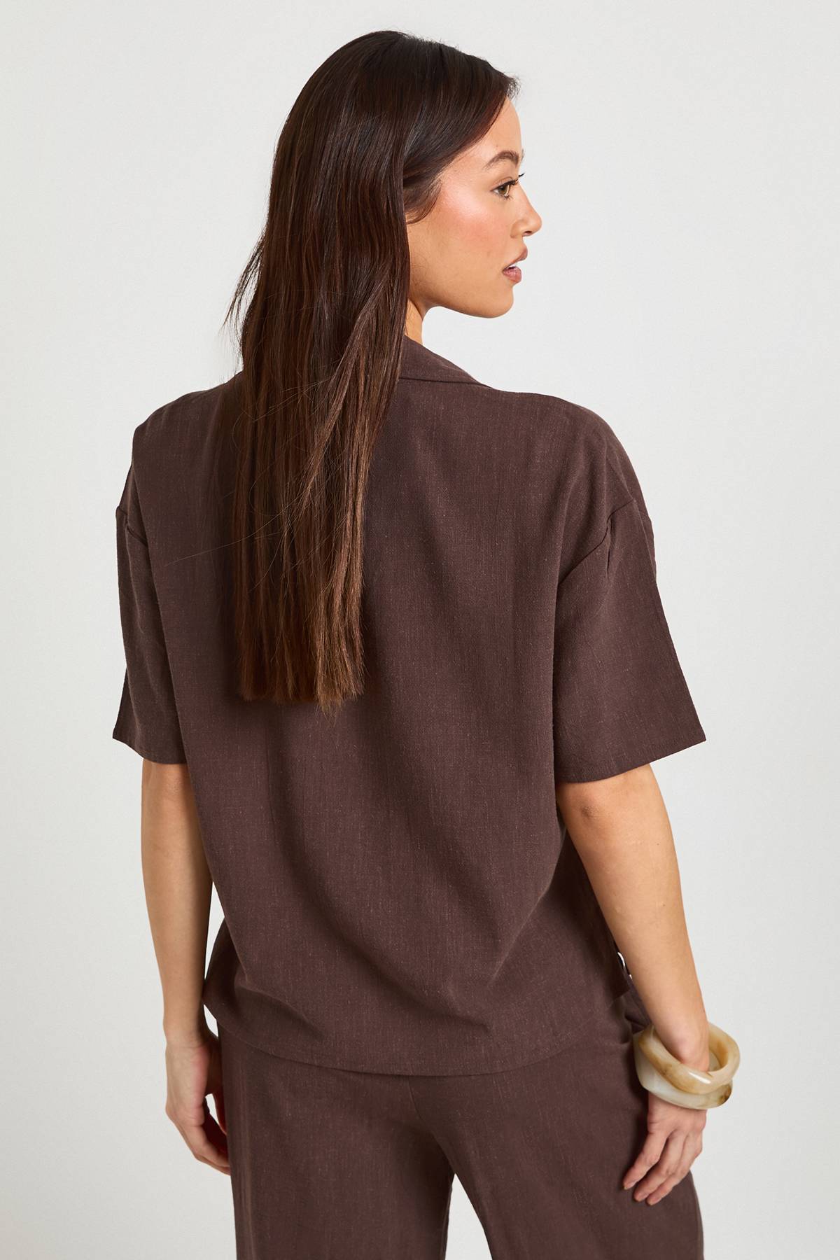 boohoo Chemise Premium En Lin À Manches Courtes Coupe Tall