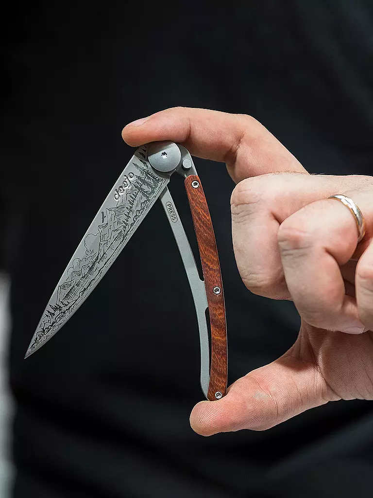 DEEJO Taschenmesser Korallenholz Titan BERG 37G silber