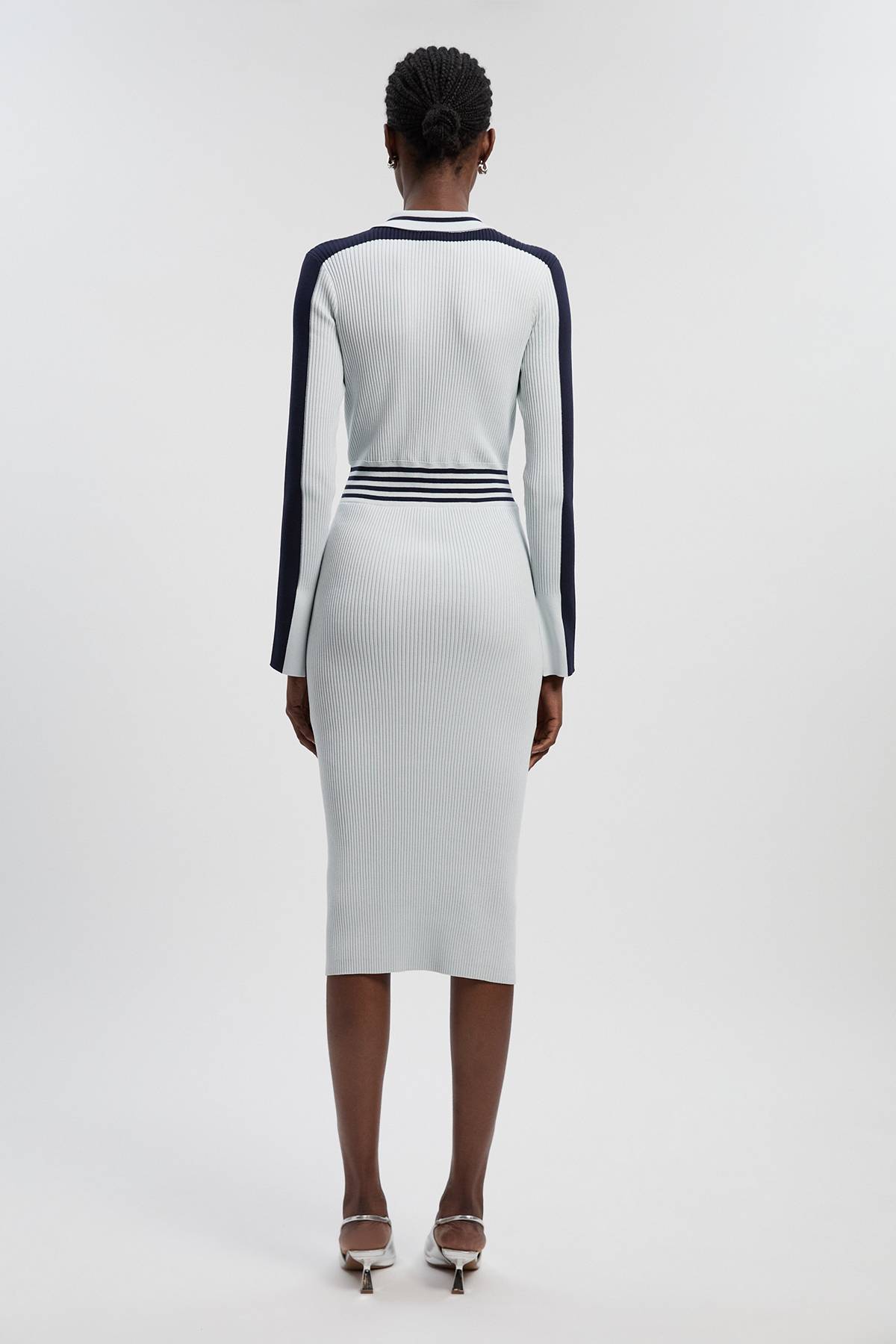 KarenMillen Robe polo midi zippée en tricot côtelé