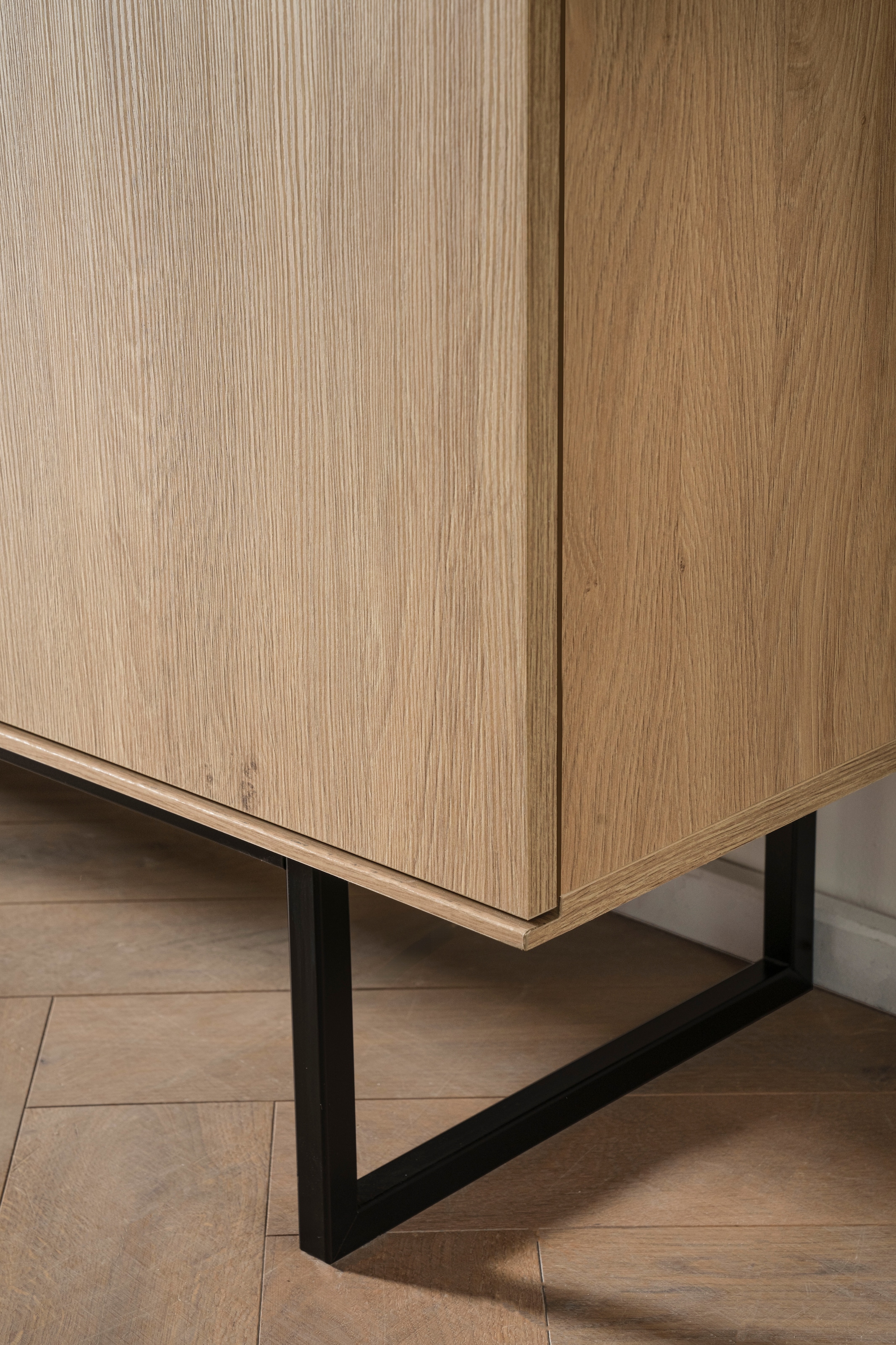 Home affaire Sideboard »Lund, moderner Schrank, Kommode mit Kufengestell« ausreichend Stauraum, vielseitig einsetzbar, 150 cm breit