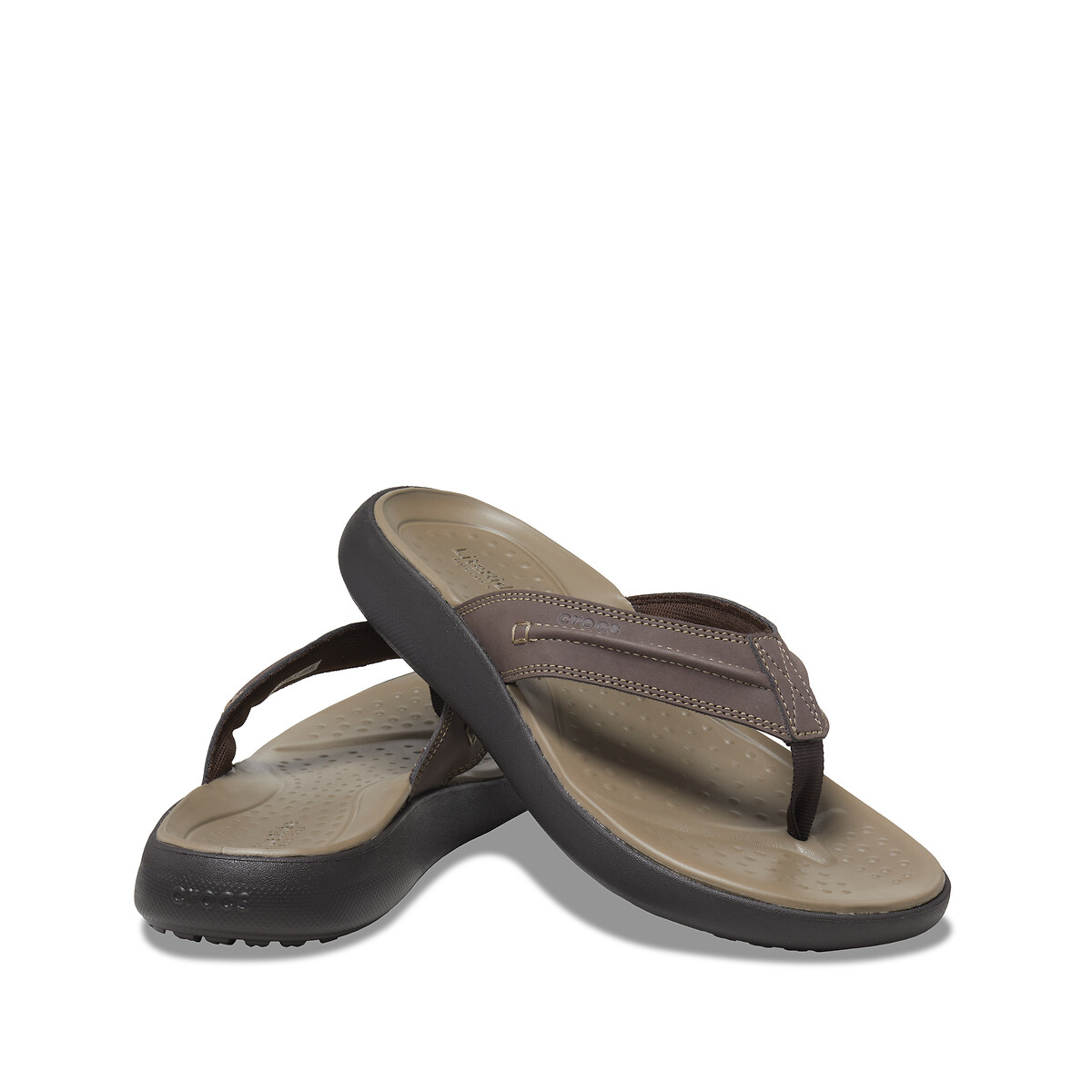CROCS<br>Chinelo com tira entre os dedos Yukon Vista