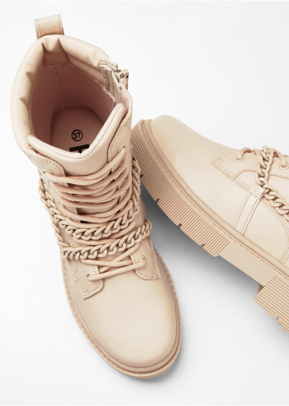 Boots à lacets