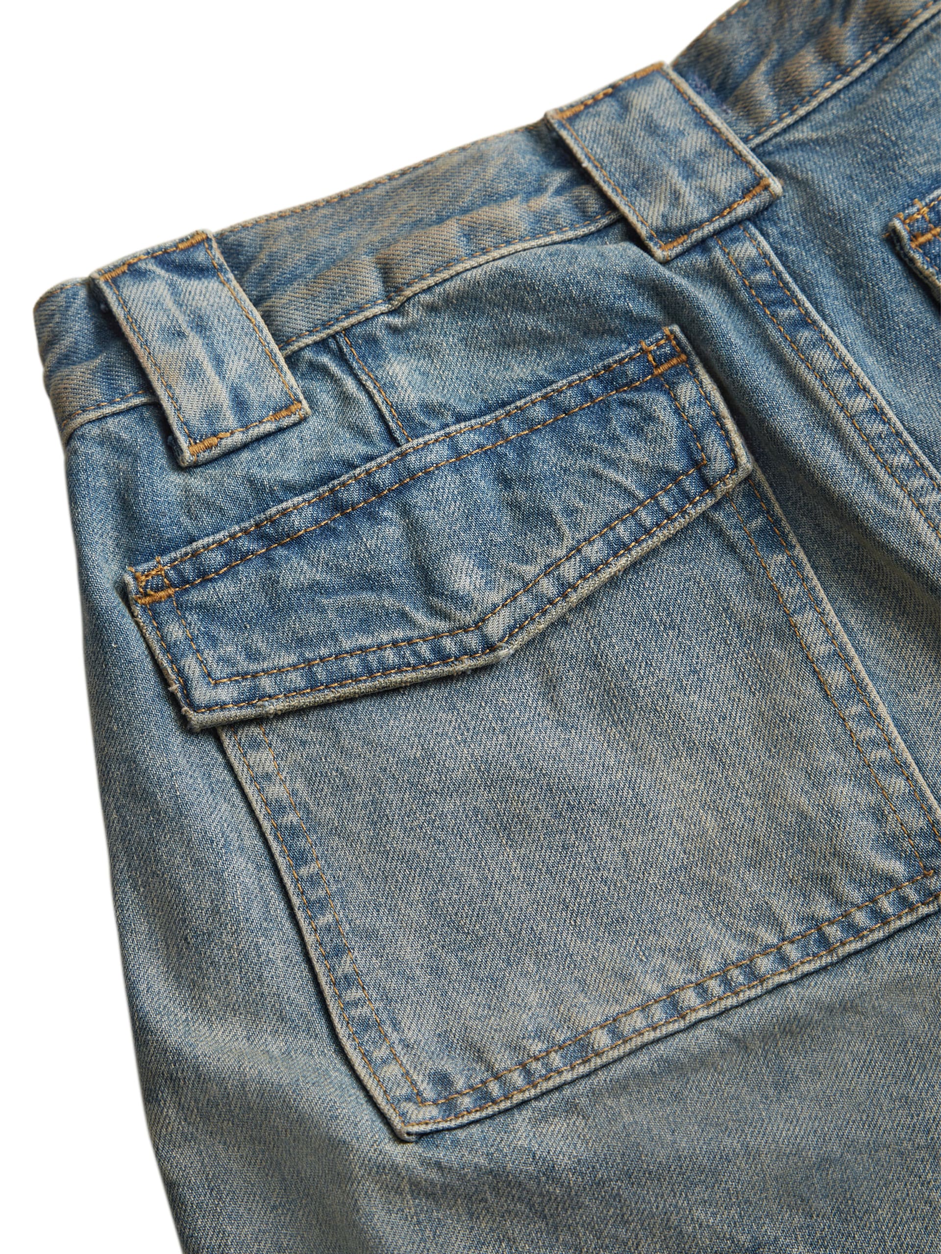 calças jeans de cintura baixa e pernas largas