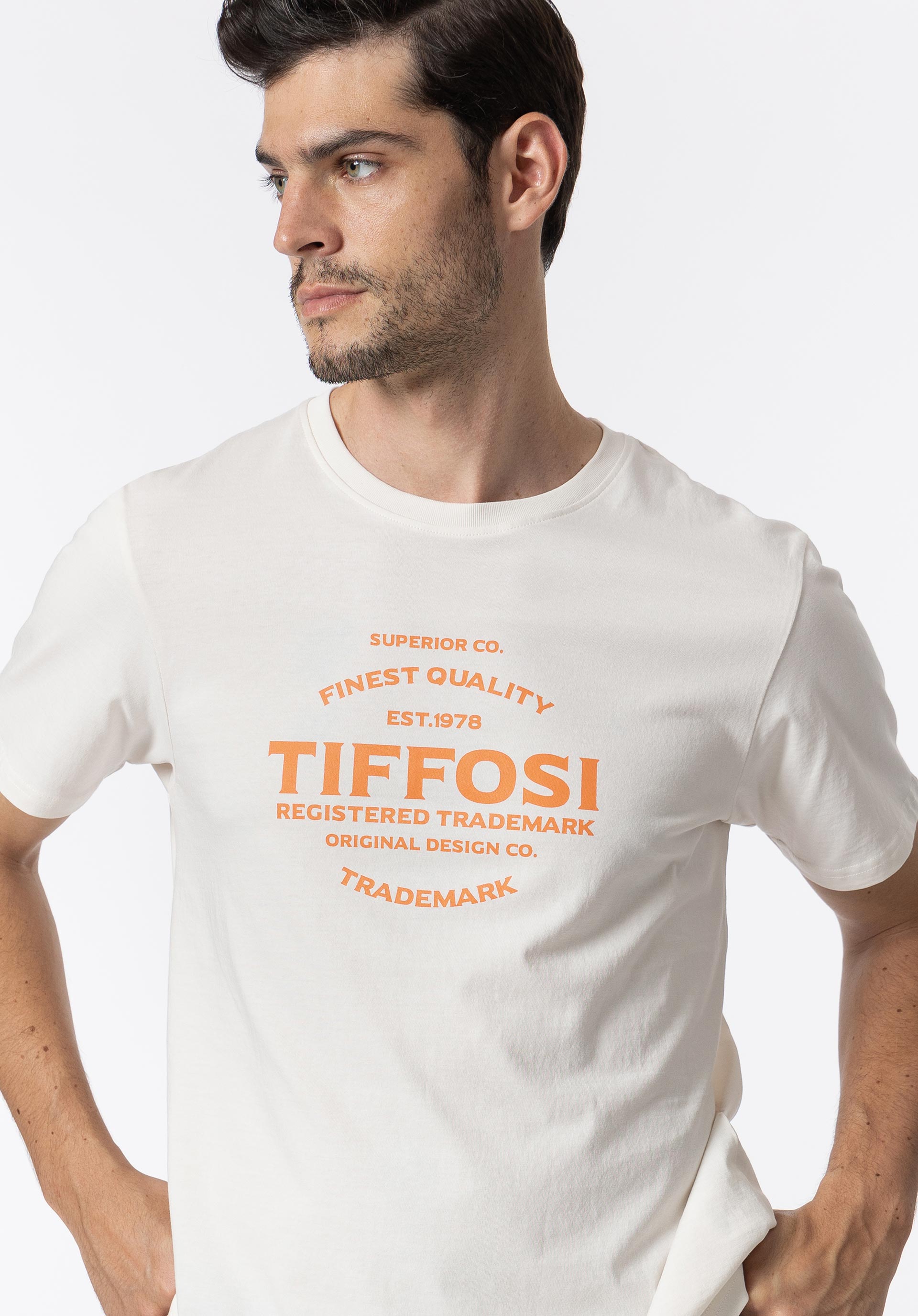 T-shirt com Estampado Frontal