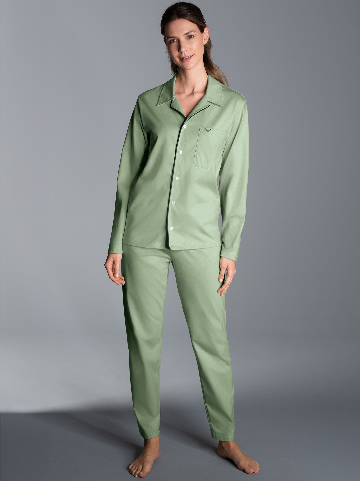 Schicker Schlafanzug mit elegantem Kragen und Knopfleiste Green tea