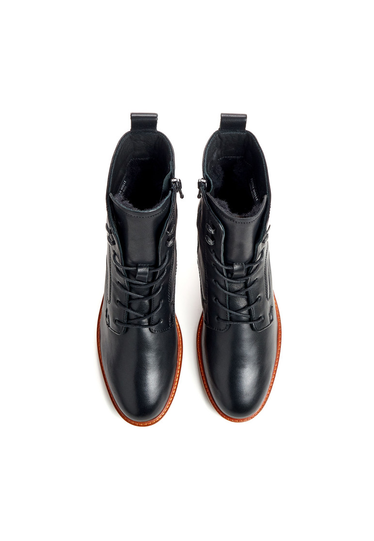 STIEFELETTE Schwarz