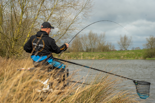 Sweat à capuche Sonubaits