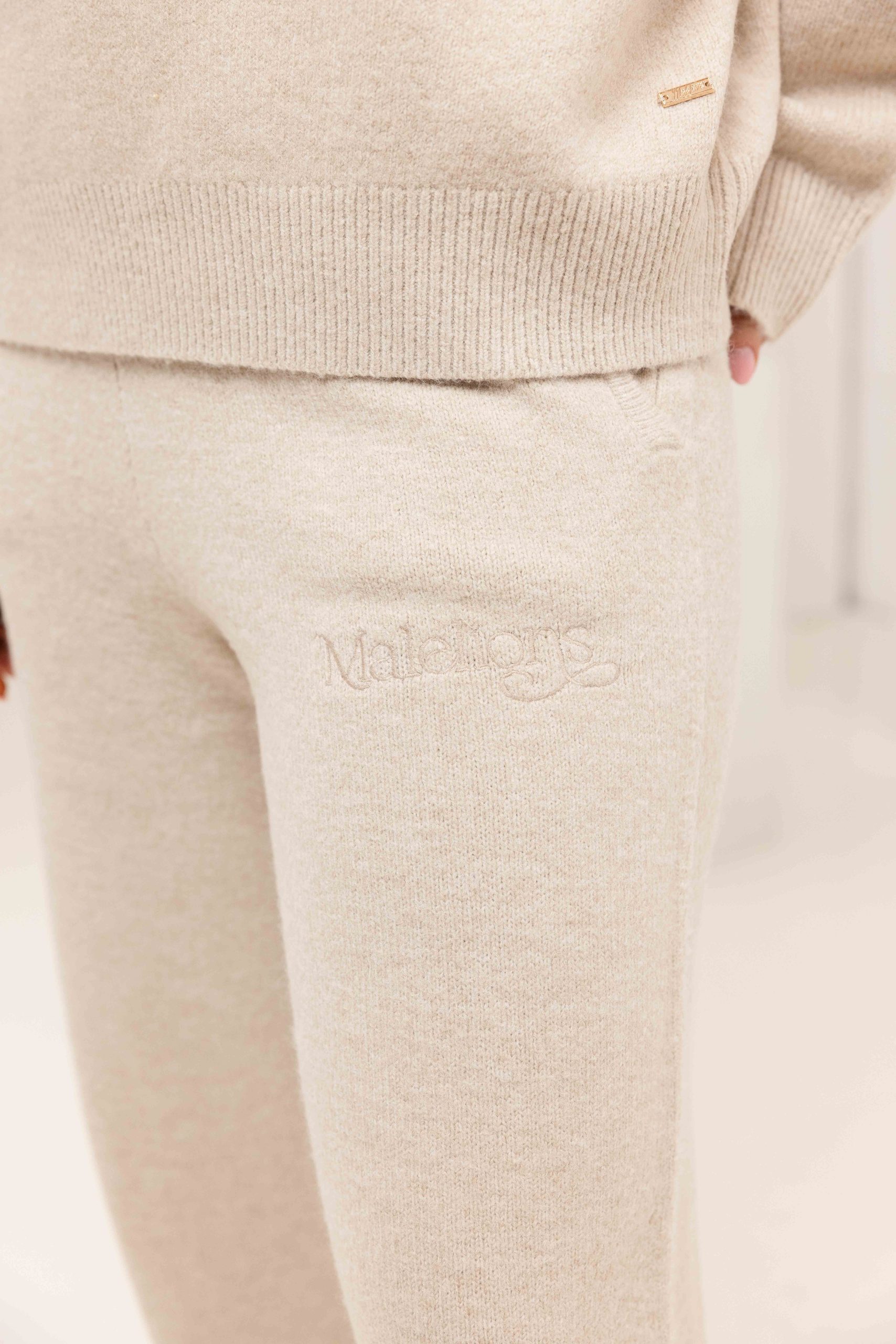 Malelions Oversized Knitted Trainingspak Dames Beige