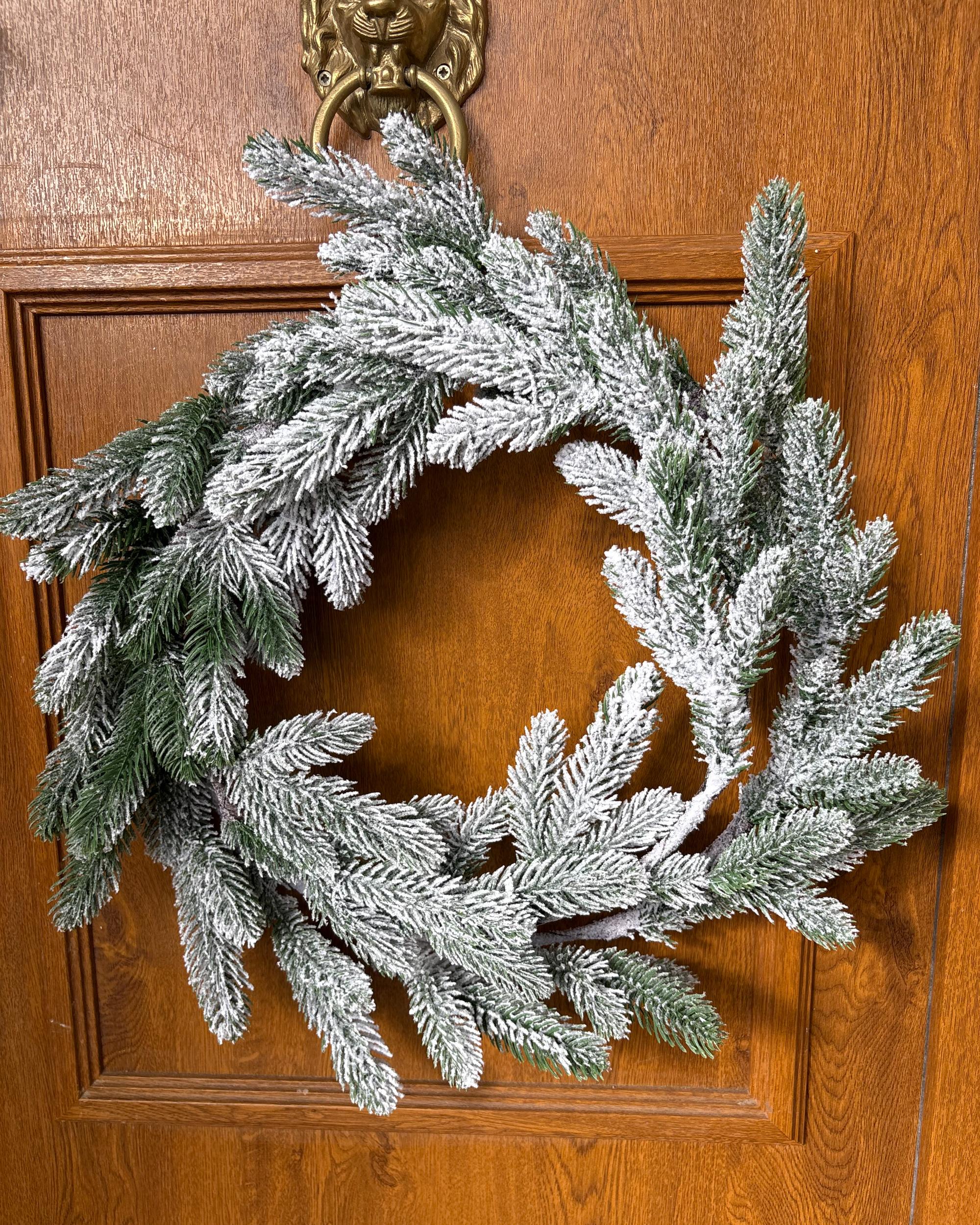 Besneeuwde kerstkrans LED ALBINI Groen 45 cm