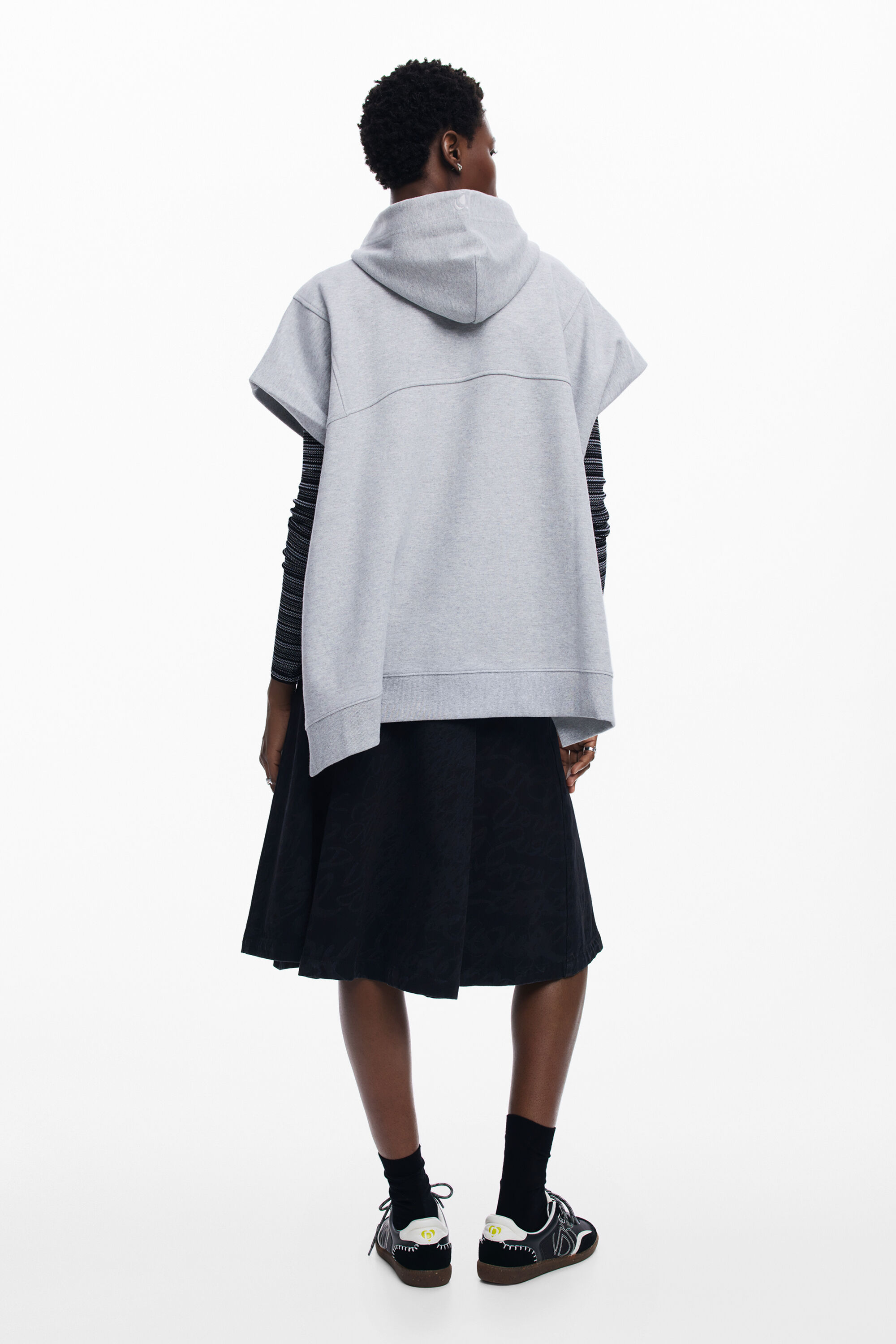 Sudadera poncho lisa