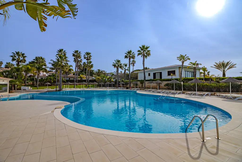 Fly & Go Clube Porto Mos Logies - Hotel
