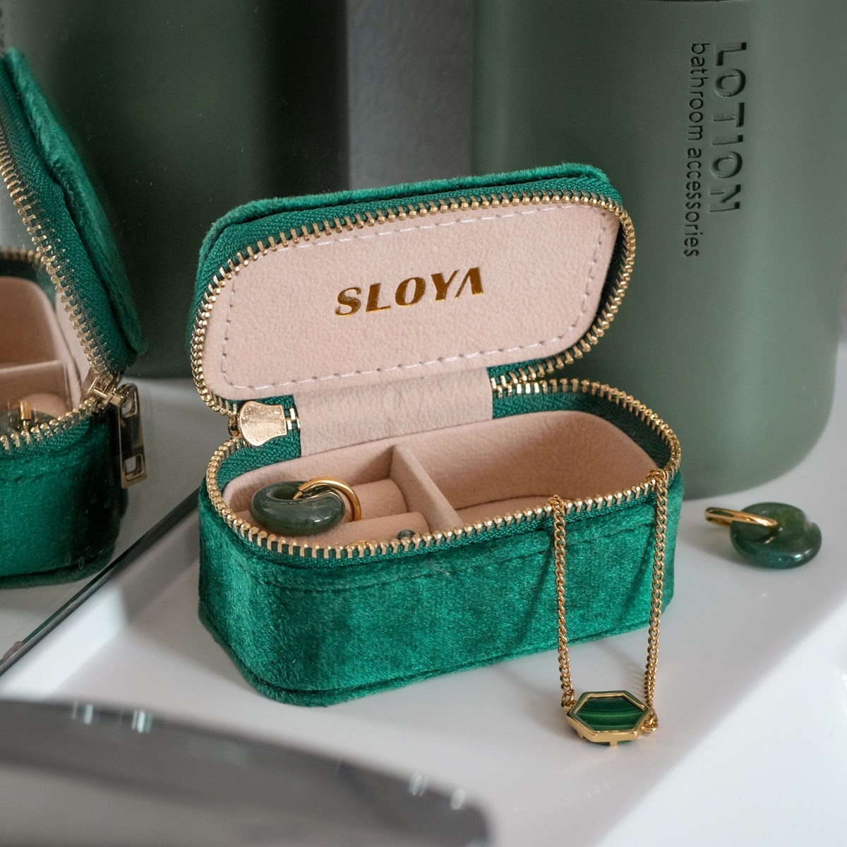 Mini boîte à bijoux velours vert emeraude