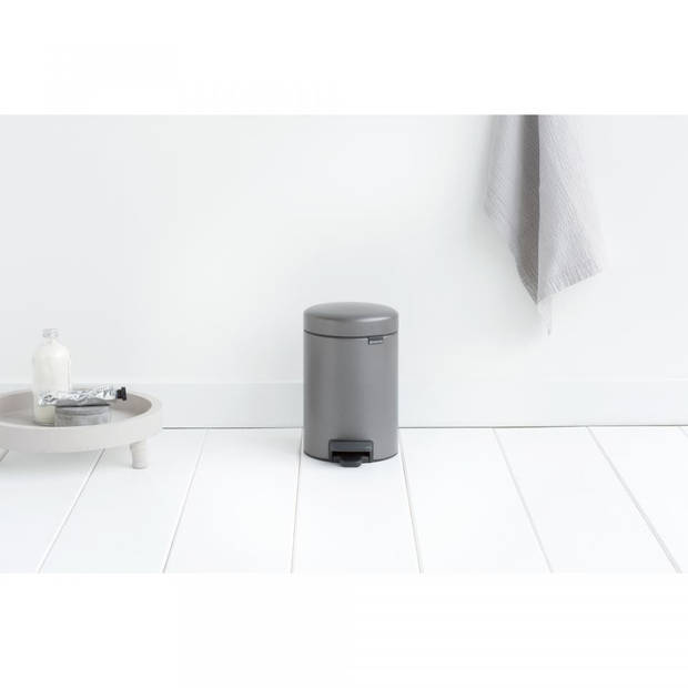 Brabantia newIcon pedaalemmer 3 liter met kunststof binnenemmer - Platinum