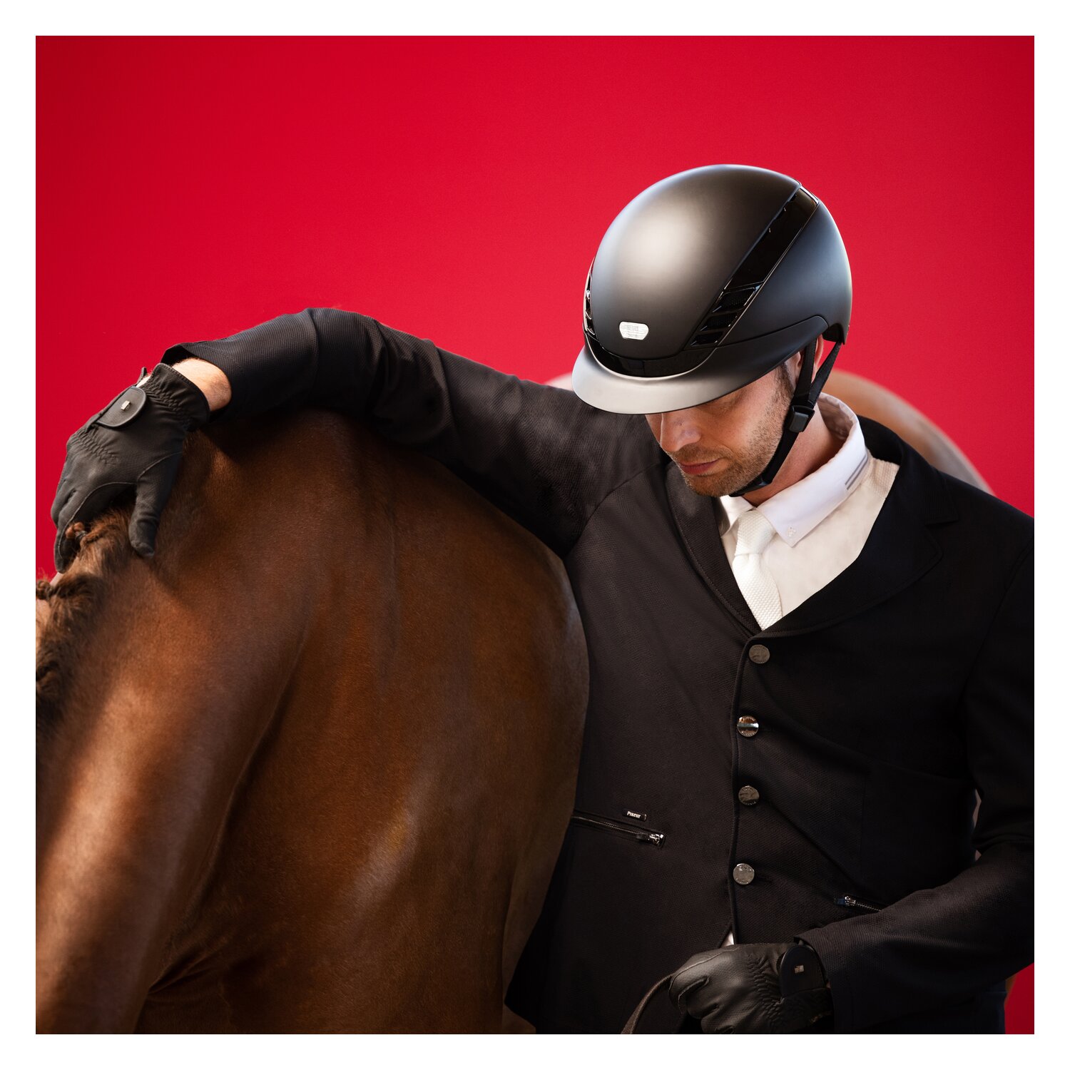 ABUS PIKEUR Reithelm AirLuxe Pure  - black