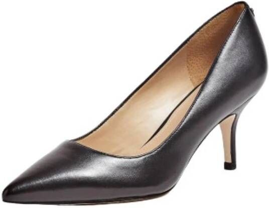 GUESS BRAVO4 Zwarte Leren Damesstiletto's Elegante Schoenen voor de Modebewuste Vrouw