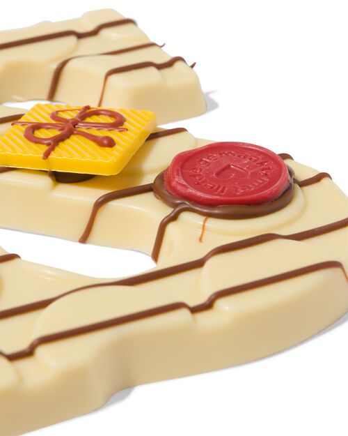 lettre S en chocolat blanc décorée à la main 200g