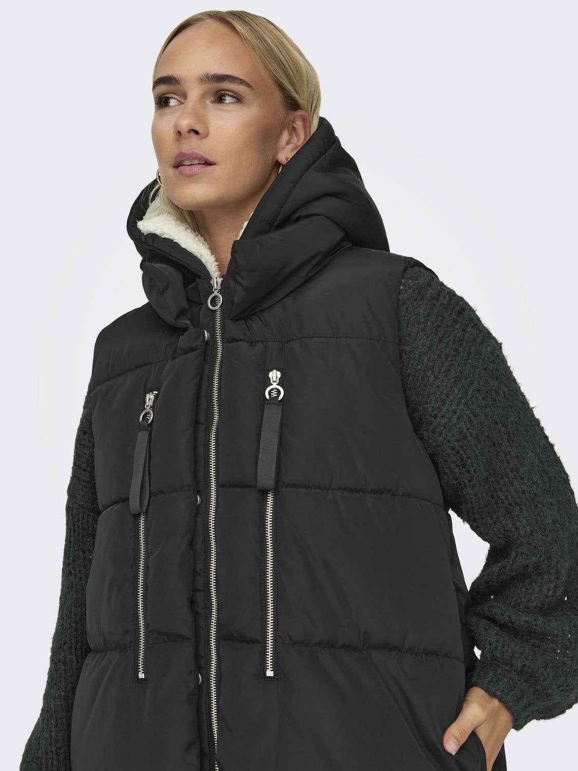 ONLNEWNORA Daunenweste Black