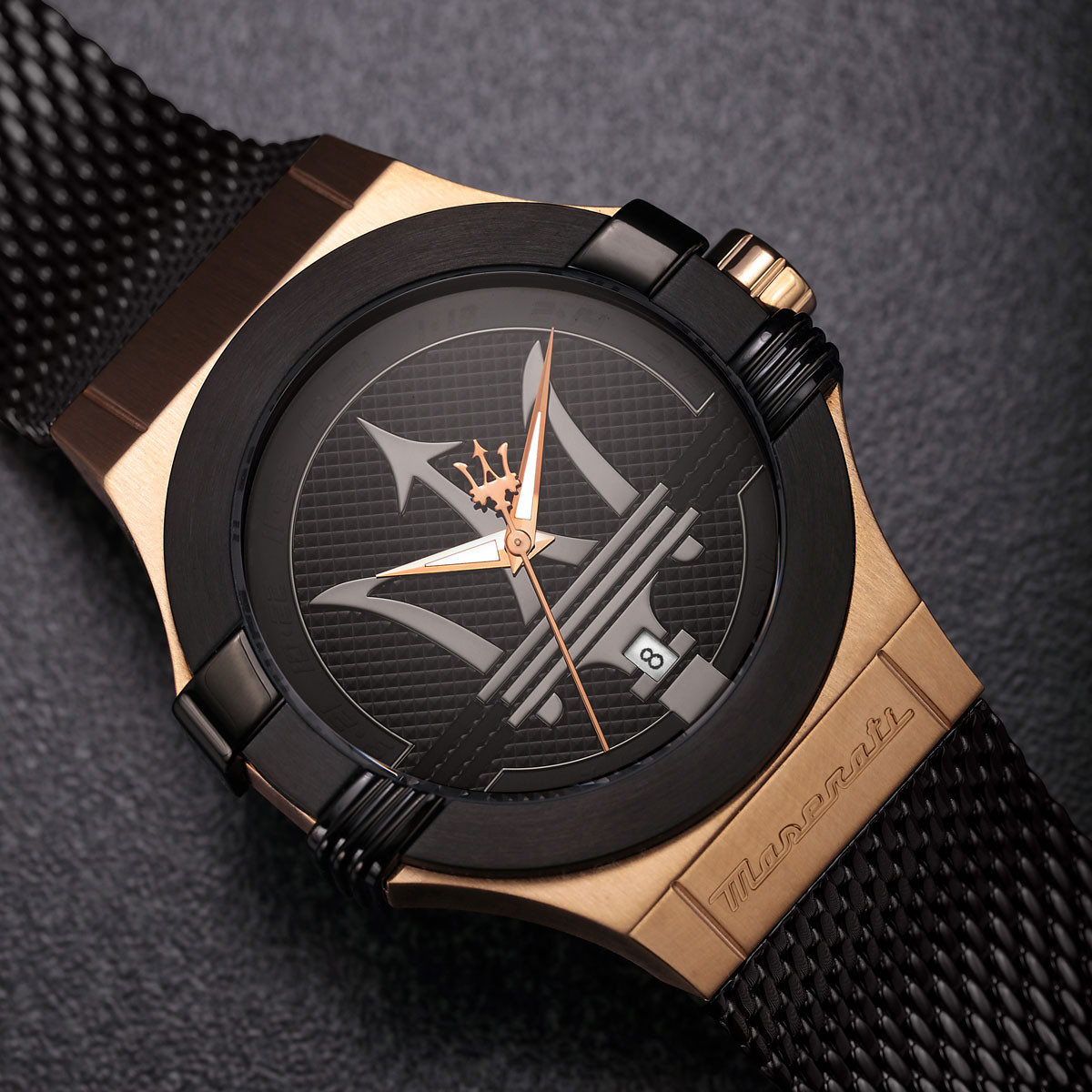 Montre MASERATI homme acier doré jaune bracelet acier  noir