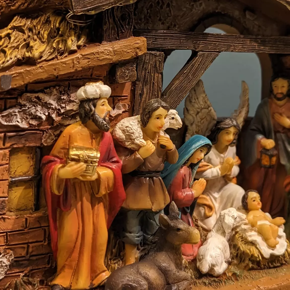 Crèche de Noël complète et lumineuse (H15 cm) Sainte-Julia
