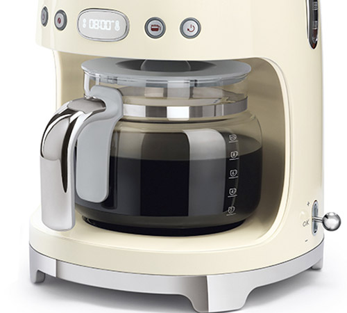 Cafetière SMEG filtre programmable - inox DCF02SSEU + offre cadeaux