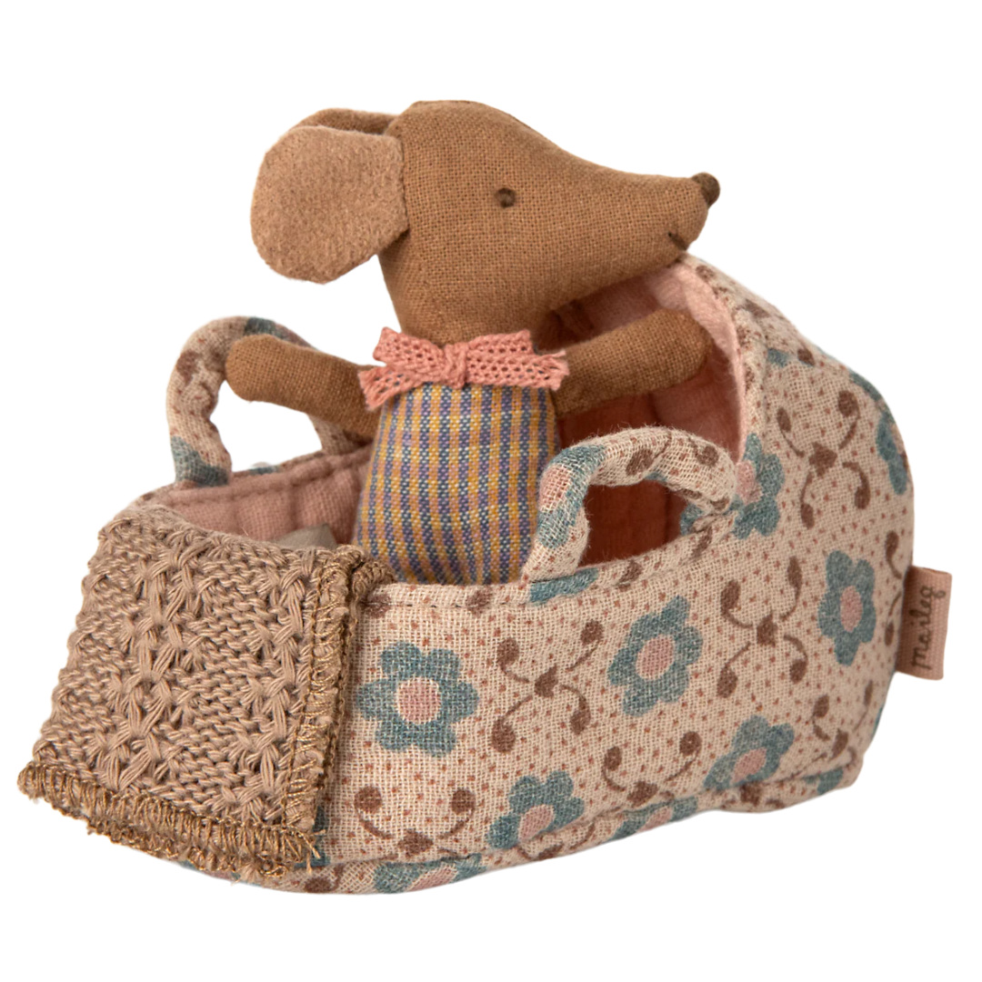 maileg poppenreiswieg voor babymuis - rose - 9,5 cm