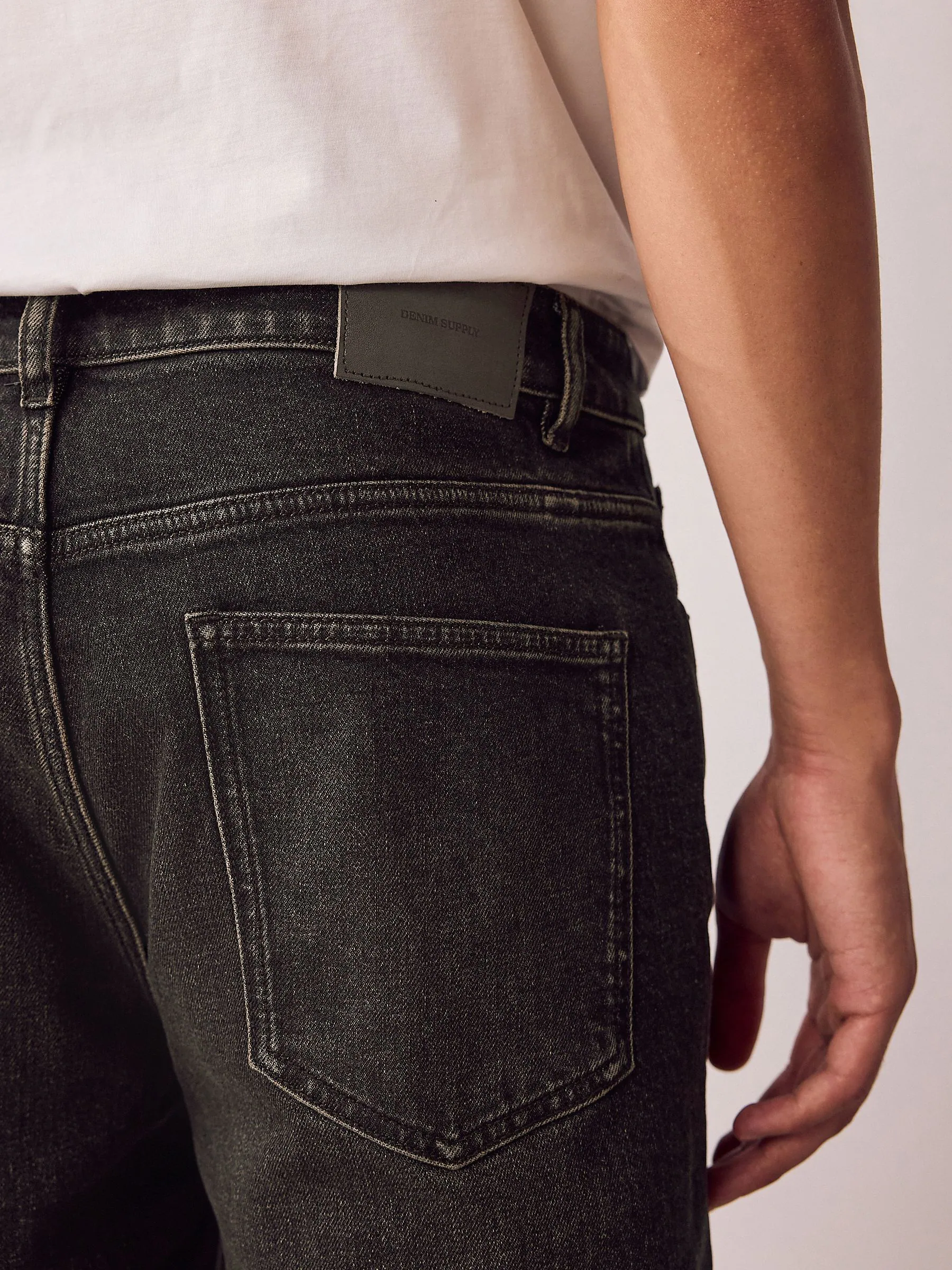 Bruin - Straight fit - Vintage wash denim jeans