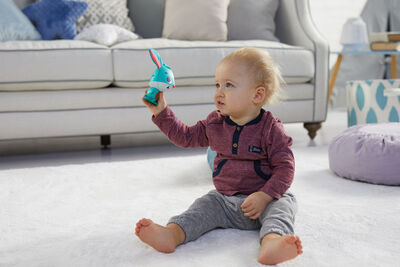 Tiny Love Wonder Buddies Aktivitetsleksak Thomas Rabbit