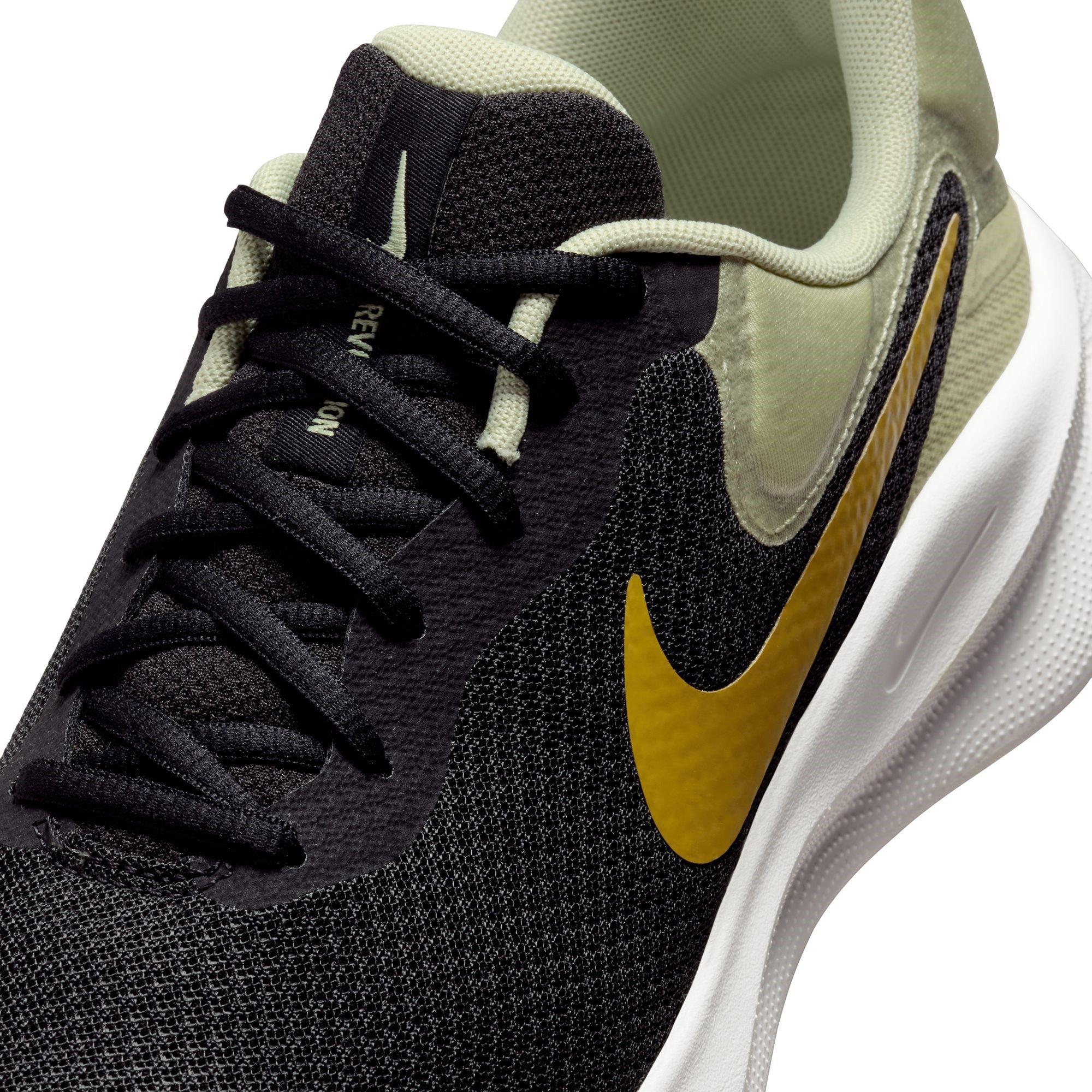 Nike Revolution 7 Mens Road Running Shoes