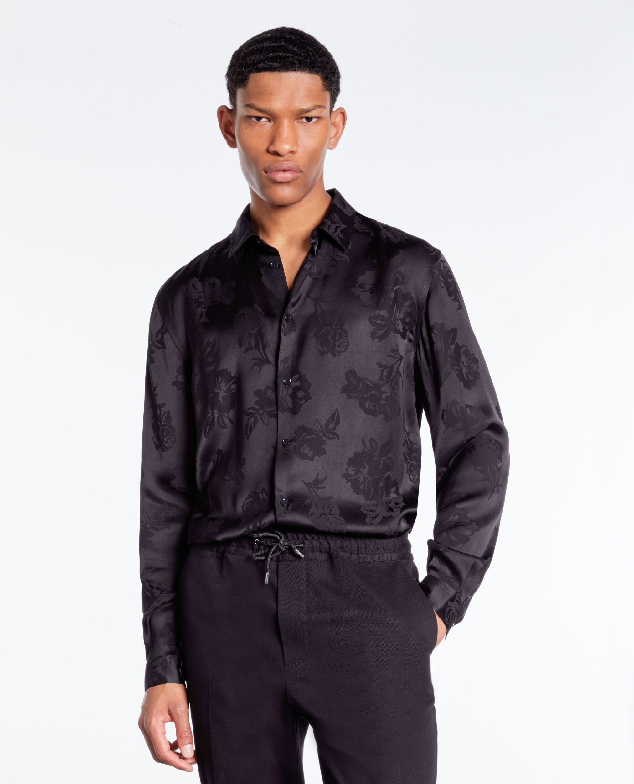 Chemise jacquard noire à fleurs
