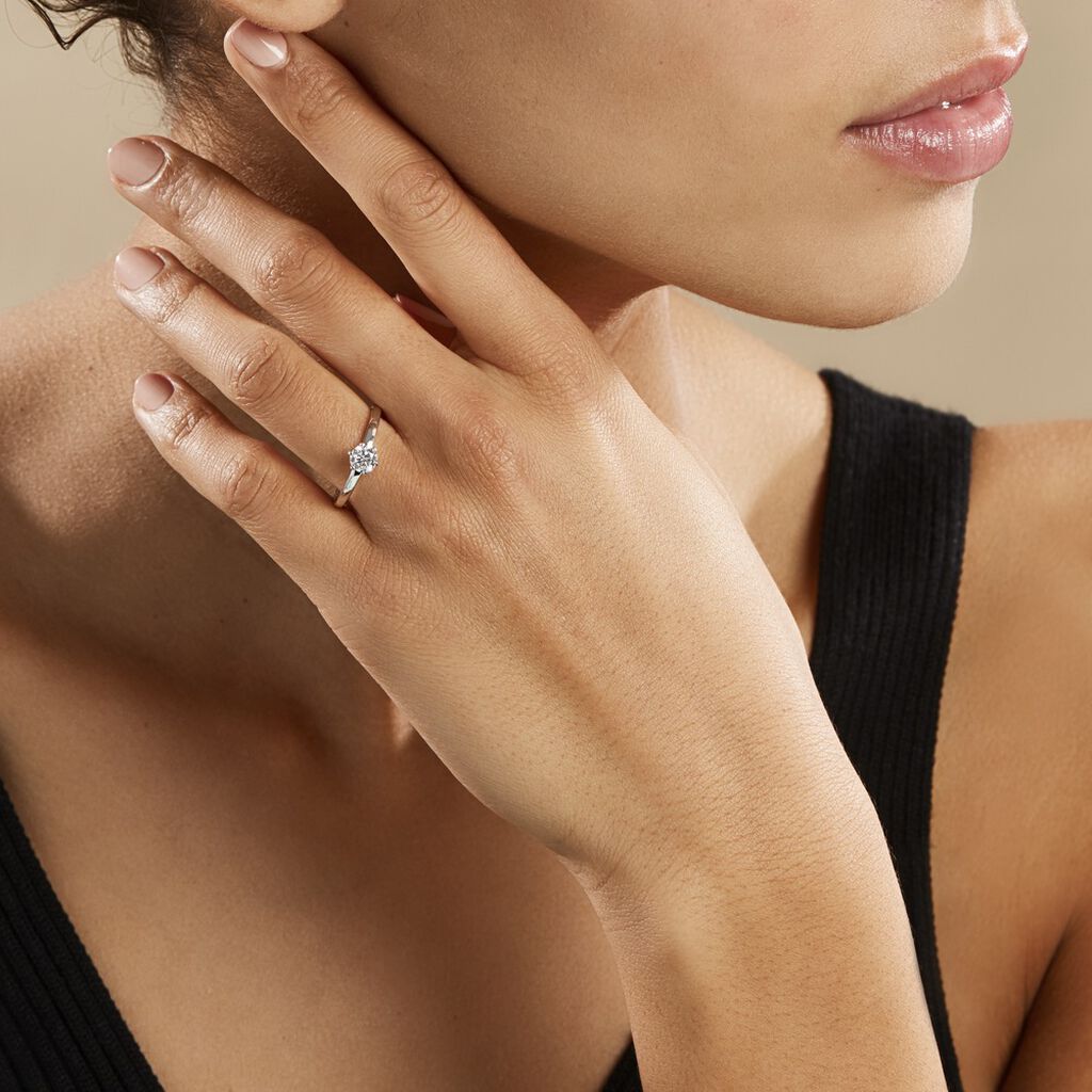 Bague Solitaire Natalia Or Blanc Diamant Synthetique