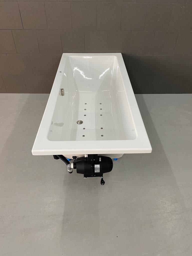 Lambini Designs Cube bubbelbad 190x90cm elektronisch 12 aerojets RVS