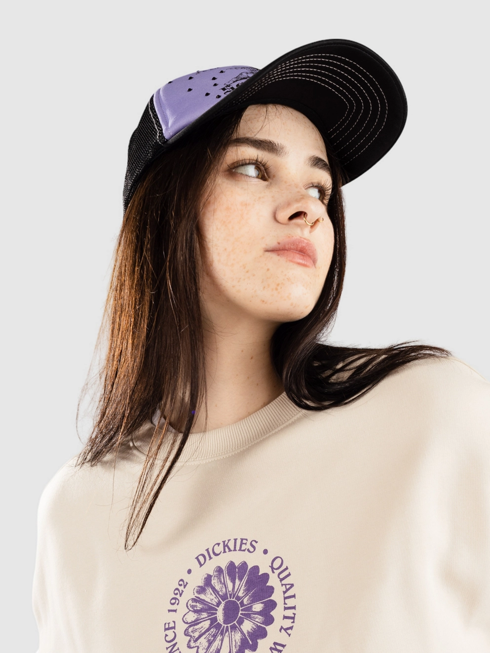 Empyre Cue Trucker Cap violet tulip(black