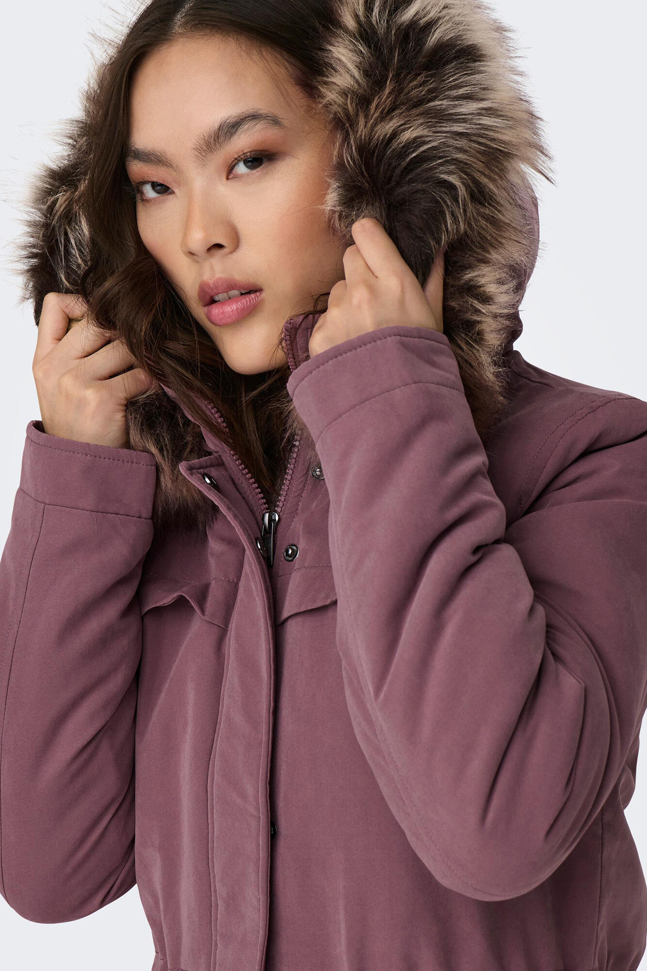 Parka com capuz