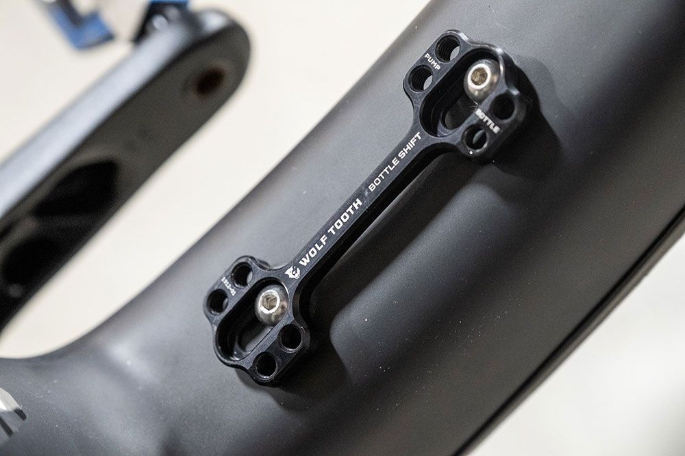 Wolf Tooth Components B-RAD Bottle Shift Adapter kaufen | Bike-Discount