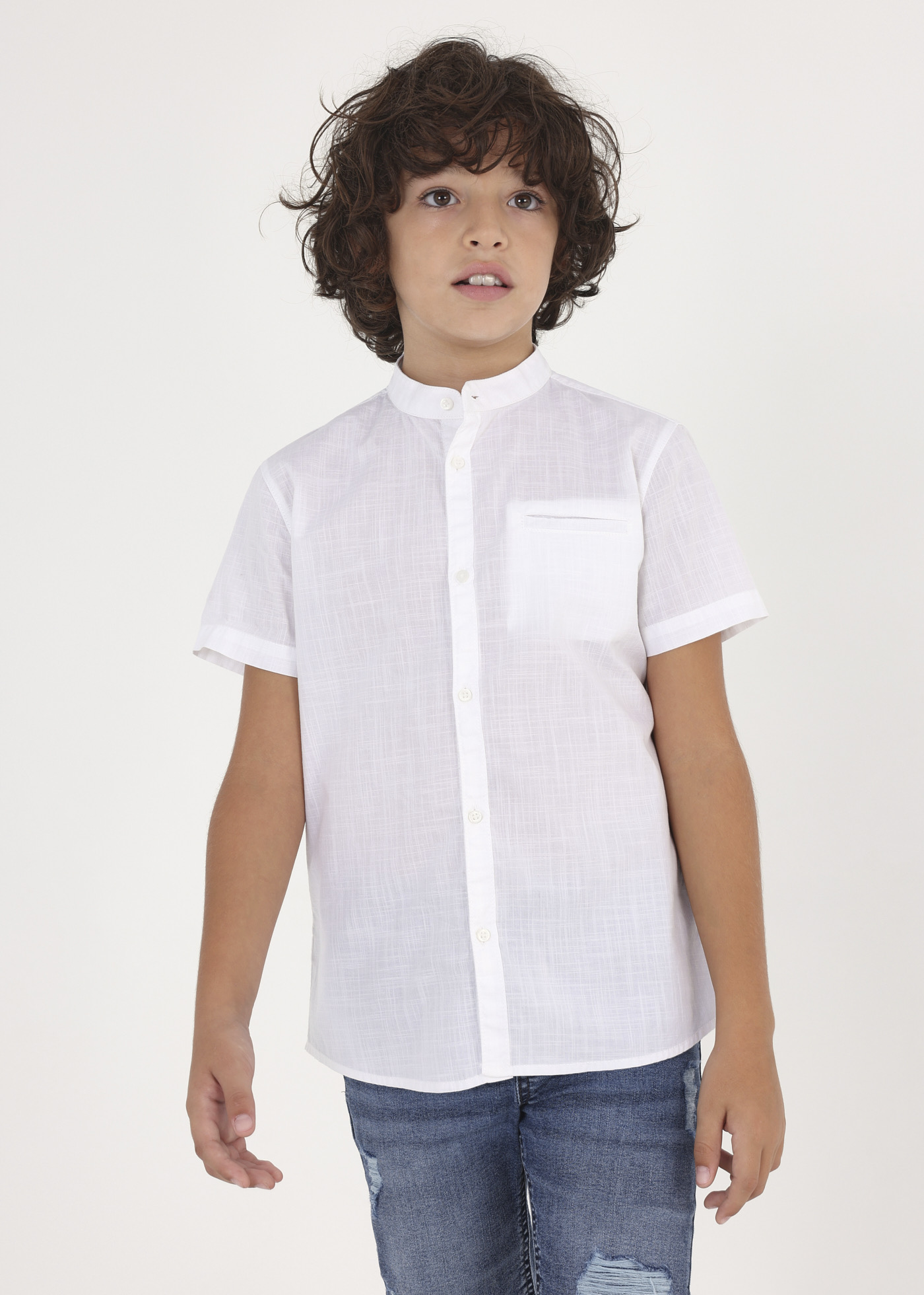 Camisa de algodão sustentável com gola mandarim para meninos