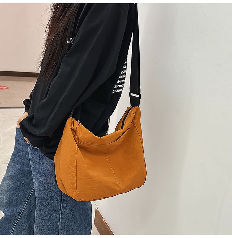 EAVALURE - Matching effen nylon crossbodytas voor koppels