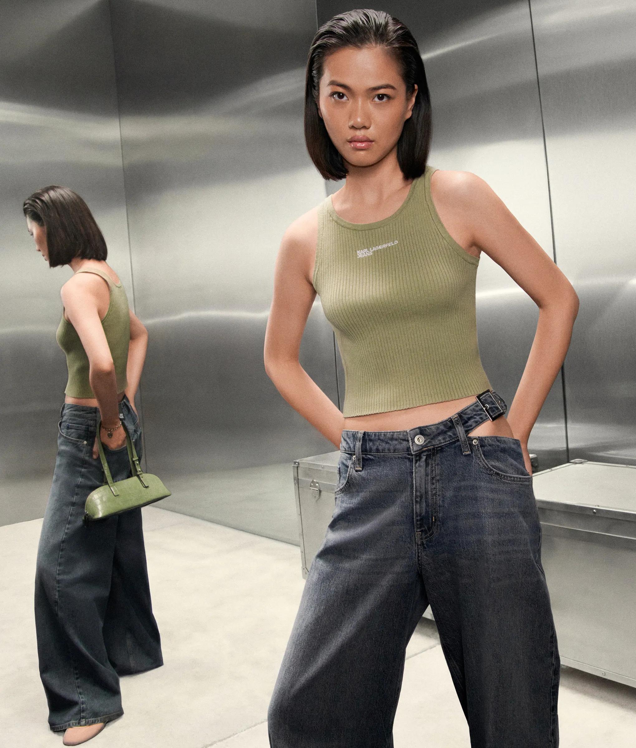 Wijde jeans met lage taille en gespsluiting
