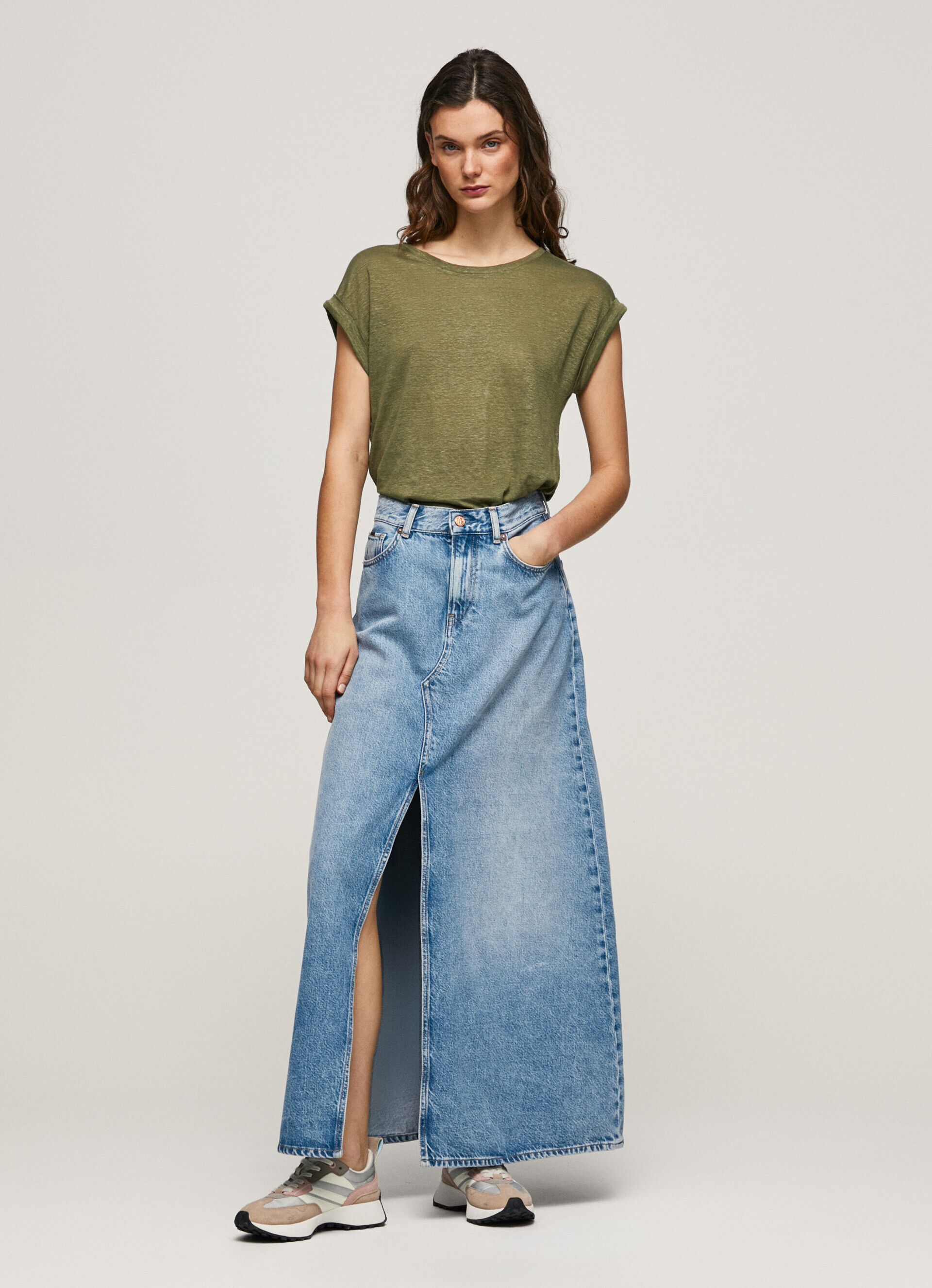 CAMISETA DE LINHO COM MANGAS - verde-oliva