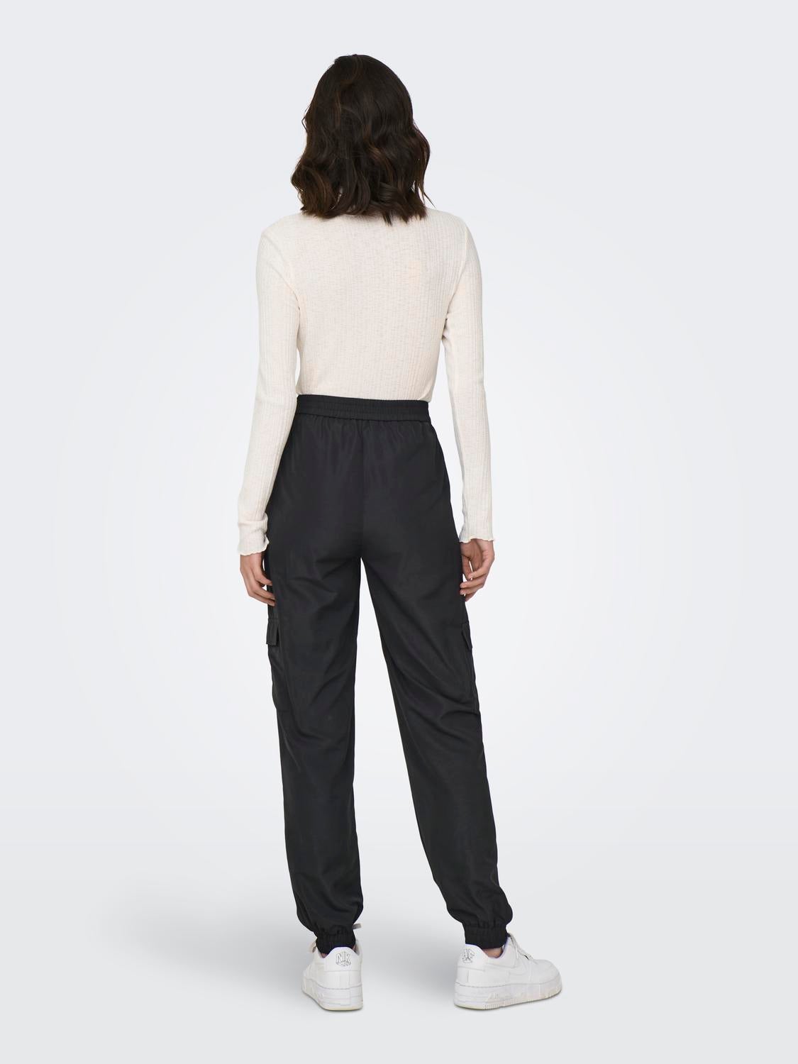 ONLFADUMA Mittlere Taille Normal geschnitten Cargo-Hose Black