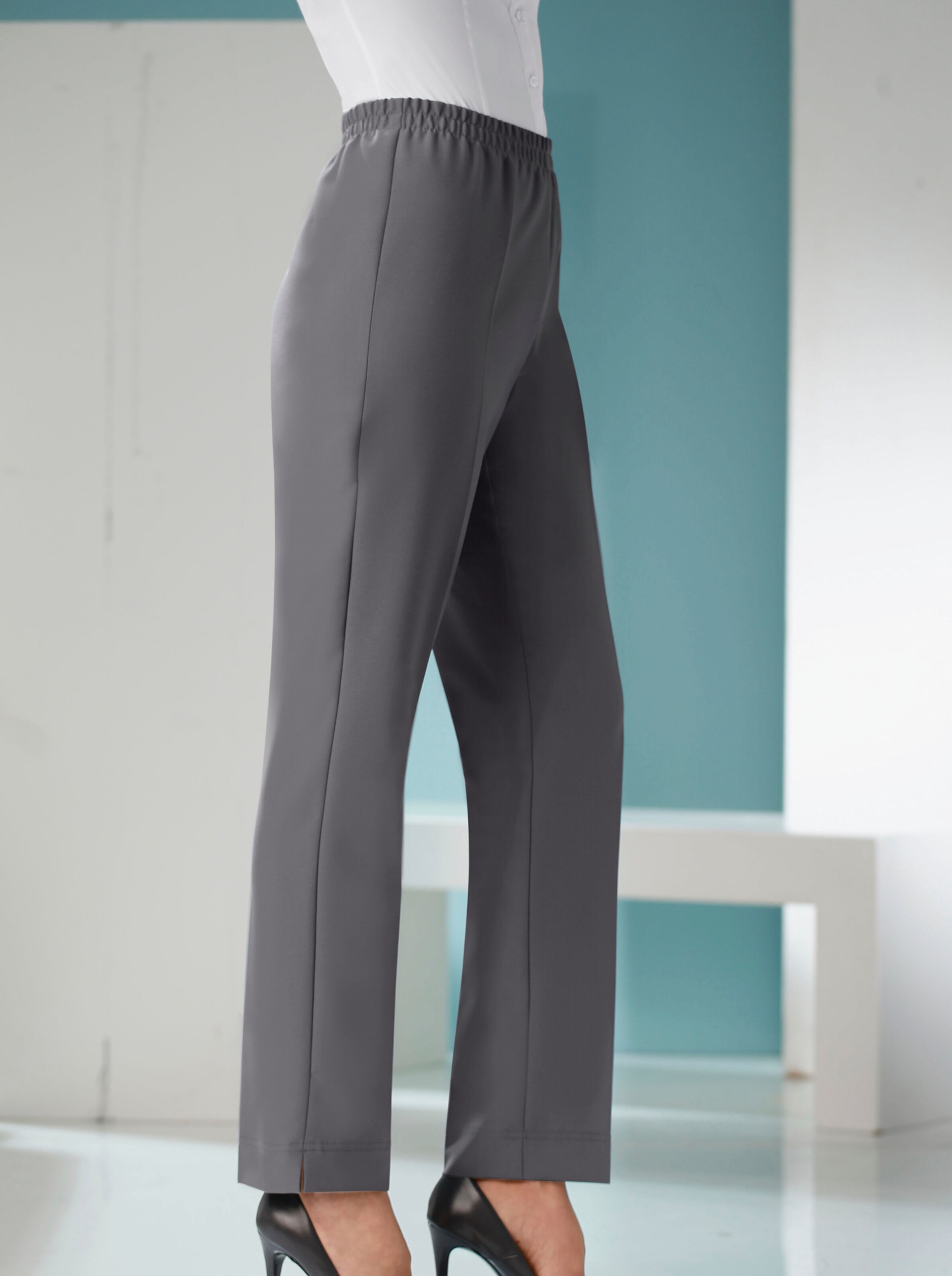Bügelfaltenhose in Schlupfform