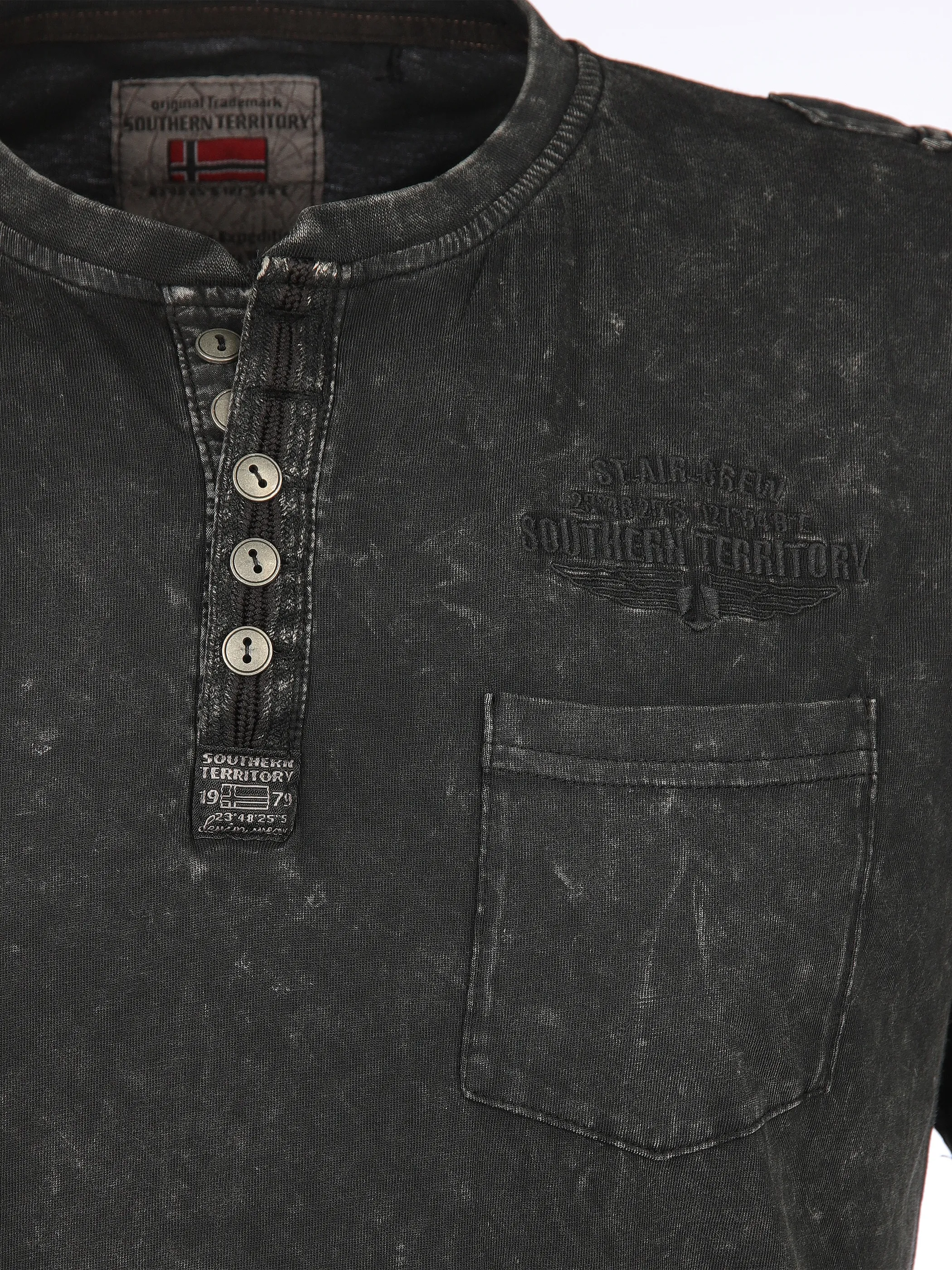 Herren Henleyshirt im Used Look