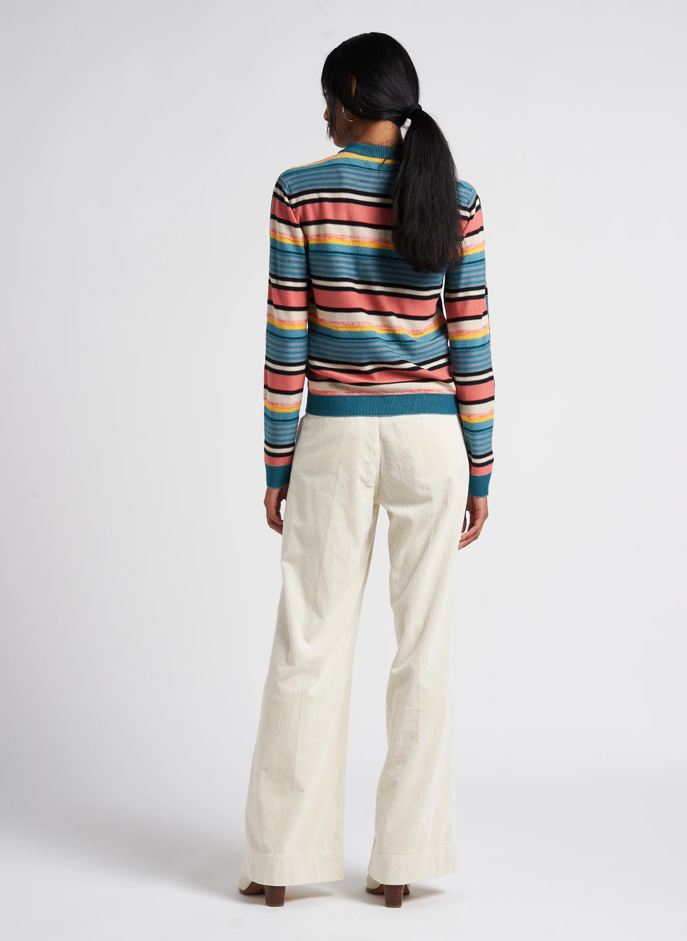 Gilet col rond rayé en coton organique | Multicolore