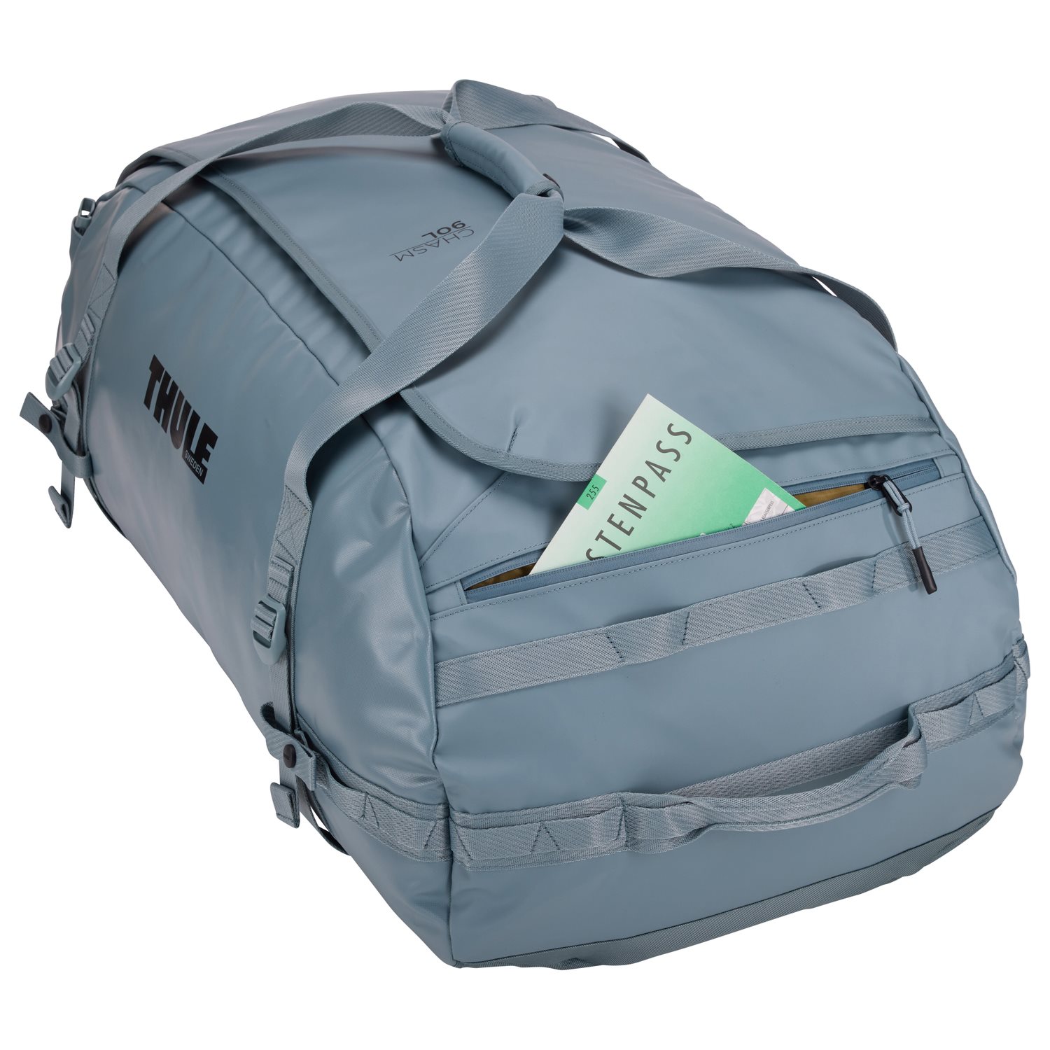 Thule Chasm Duffel 90L pond