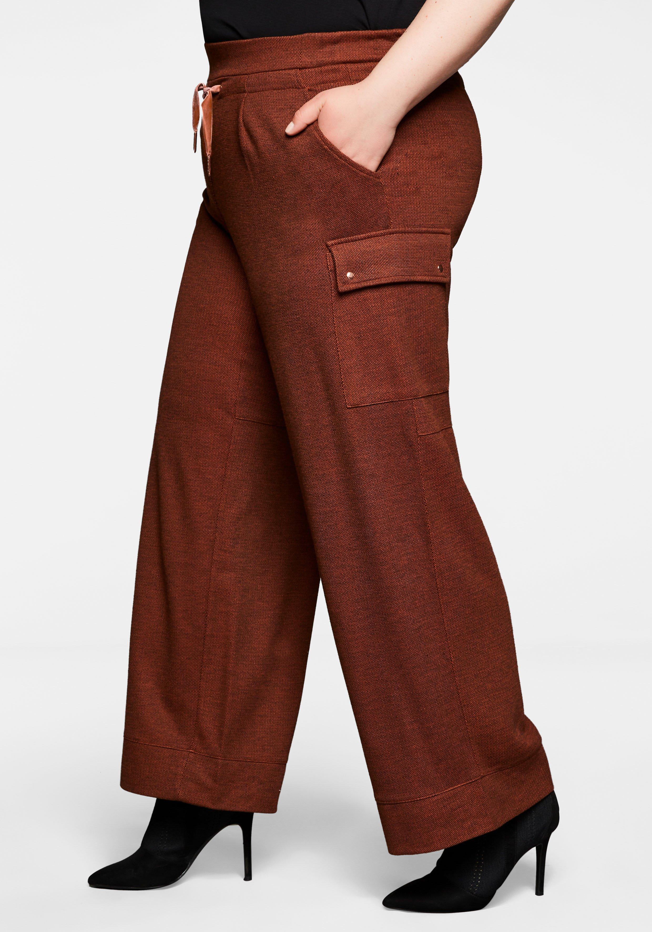 Weite Joggpants mit Cargotaschen aus Samt