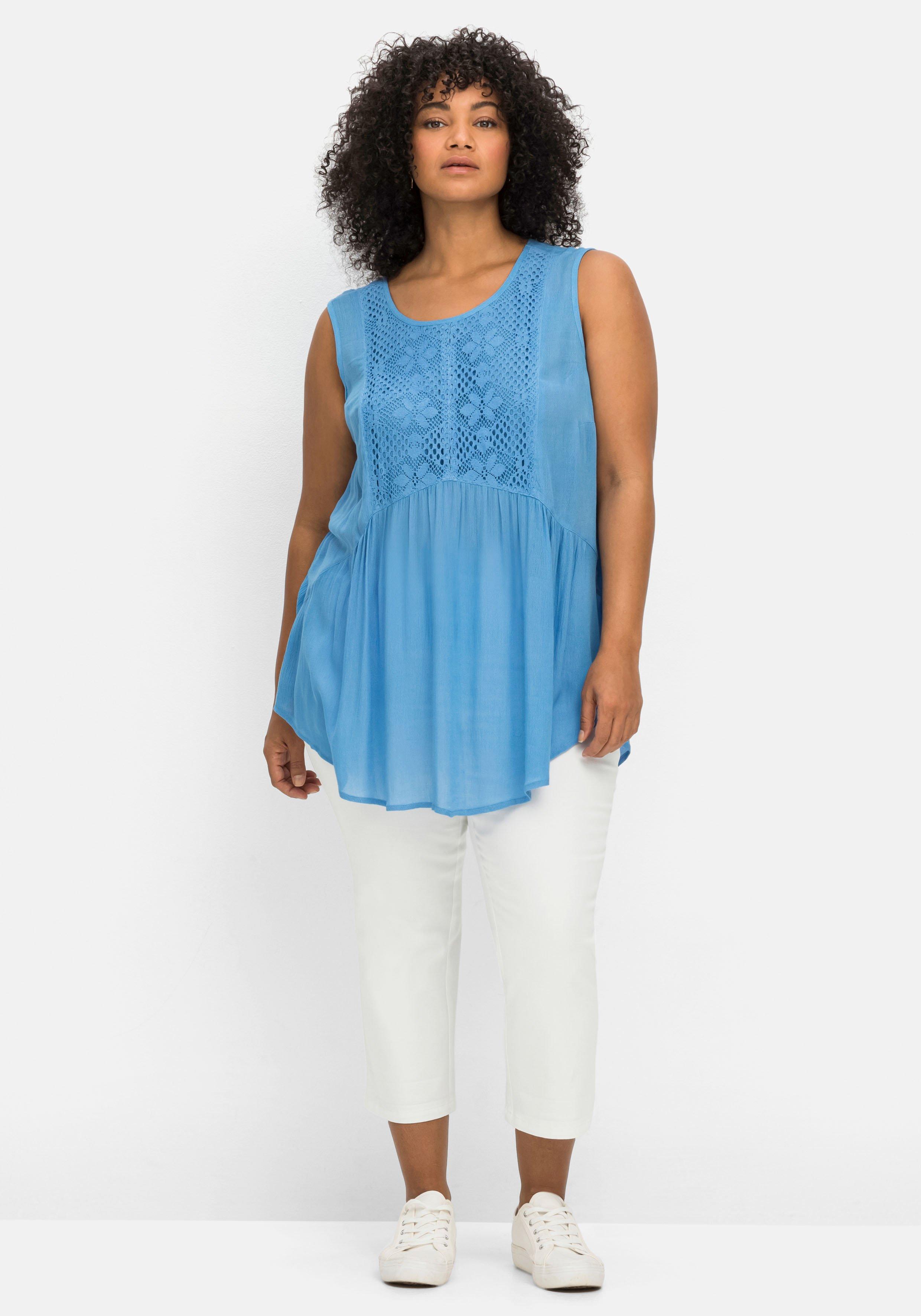 Top mit Crochet-Spitze und Zipfelsaum