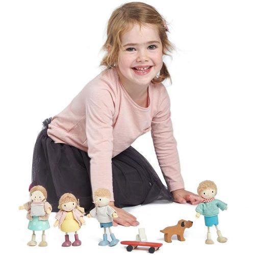 Tender leaf toys poppenhuispop edward & zijn skateboard - 12 cm