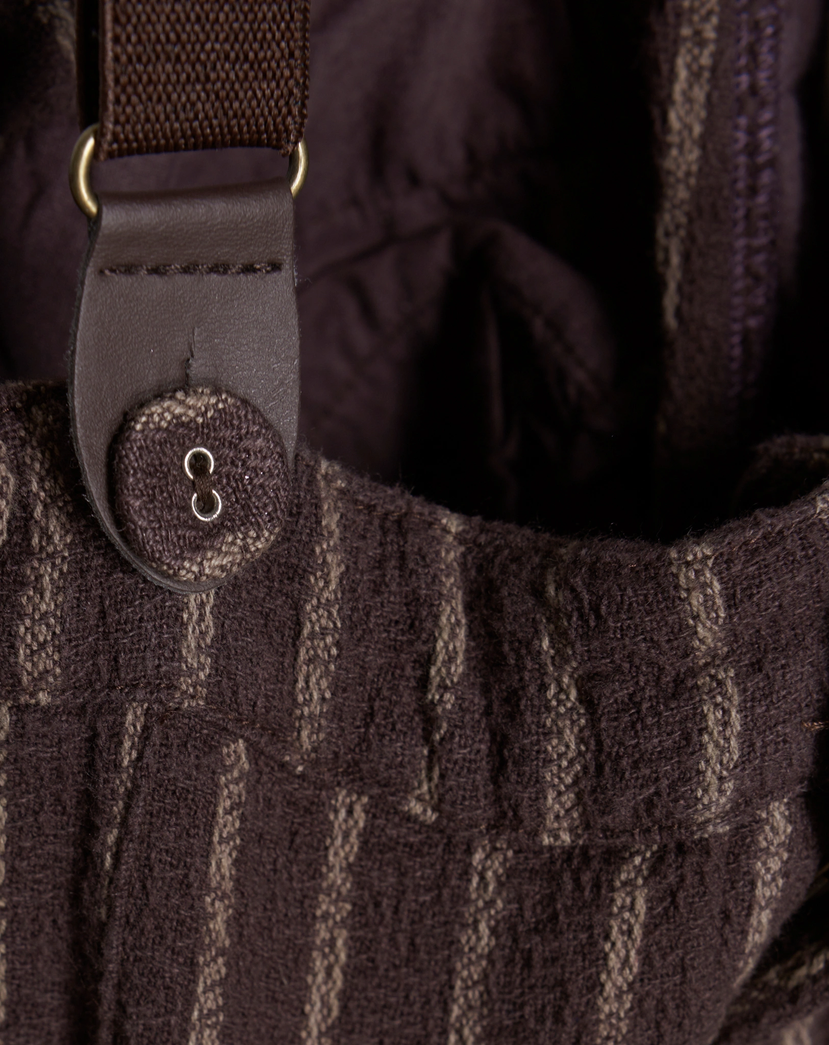 Stoffhose STRIPES mit Hosenträgern in coffee bean
