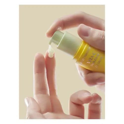 Green Tangerine Vita C Dark Circle Eye Cream